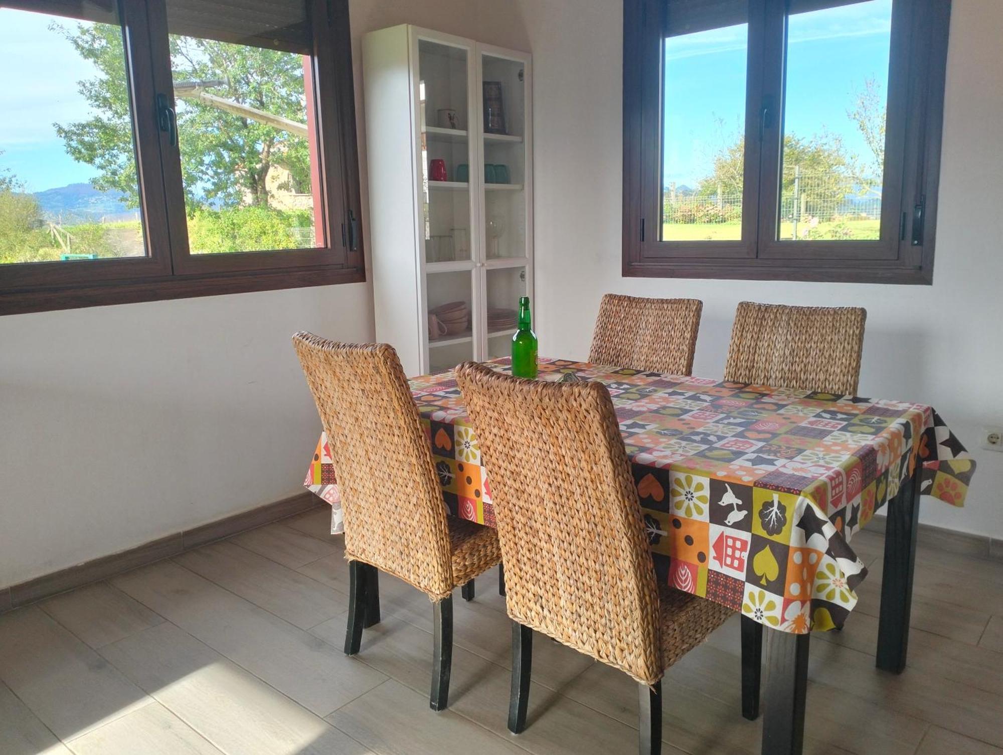 La Casa De Nuria Guest House Cangas de Onis Ruang foto