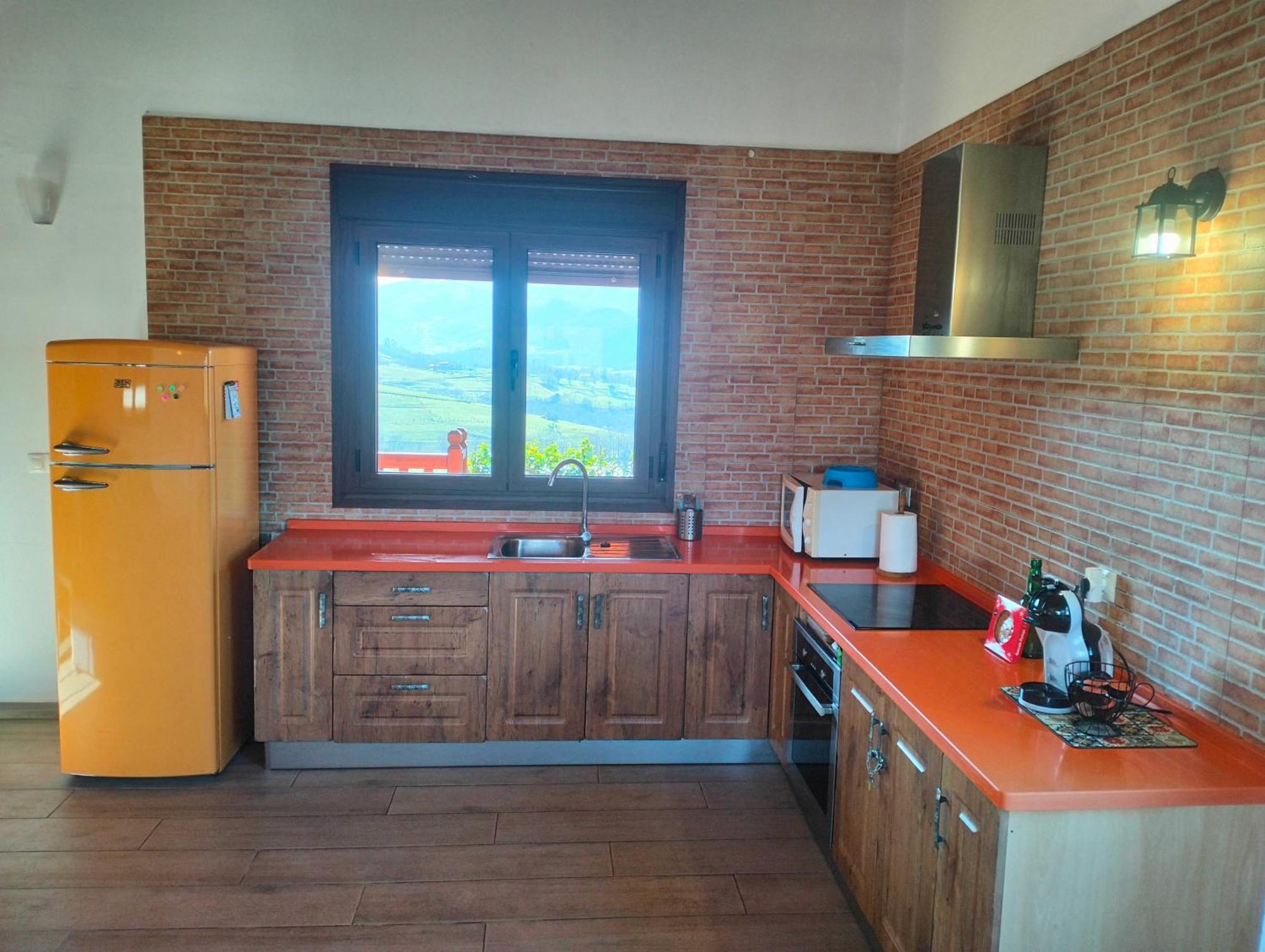 La Casa De Nuria Guest House Cangas de Onis Bagian luar foto