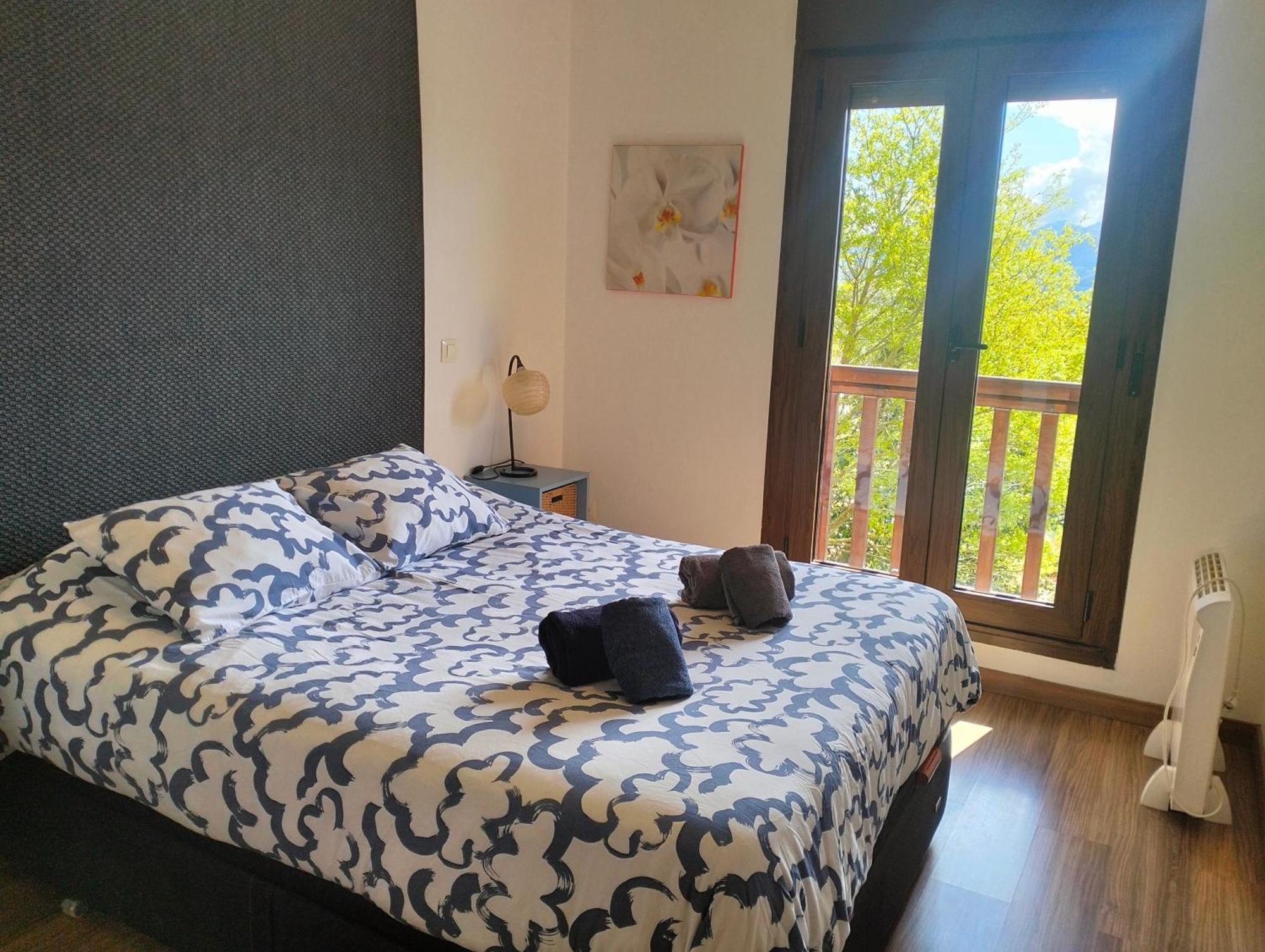 La Casa De Nuria Guest House Cangas de Onis Bagian luar foto